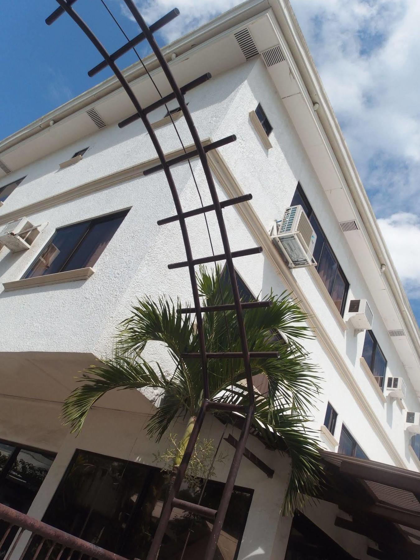 Sipalay Jamont Hotel Экстерьер фото